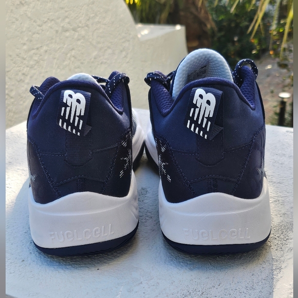 Size 11 - New Balance TWO WXY v3 - Picture 5 of 6